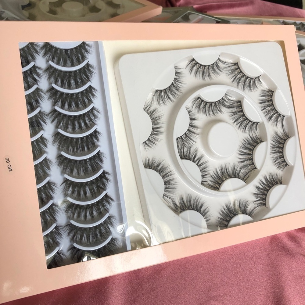 False Eyelashes Strip 18 Pairs BNIB ($99 Value) 😍